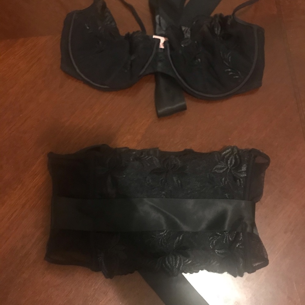Victorias Secret Black Lace Bra and Corset set 34c